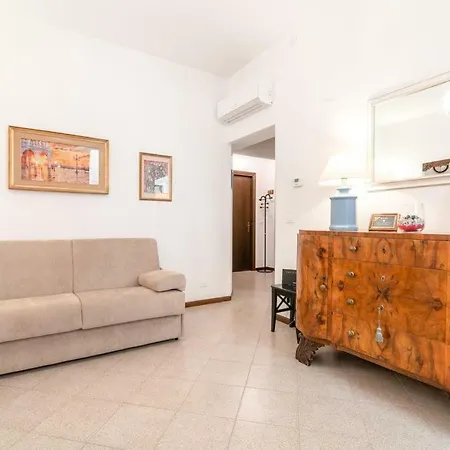 Casa Delle Botteghe شقة *